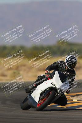 media/Nov-06-2023-Moto Forza (Mon) [[ce023d0744]]/3-Intermediate Group/Session 3 (Turn 16)/